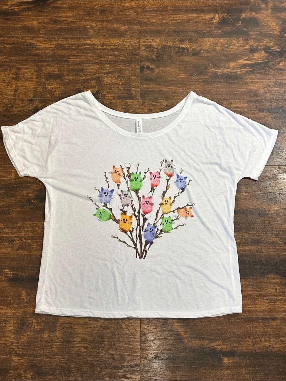 🌈  🐈‍⬛Willow Kitty Cats Flowy Tee 🐱 Size M NWOT✨